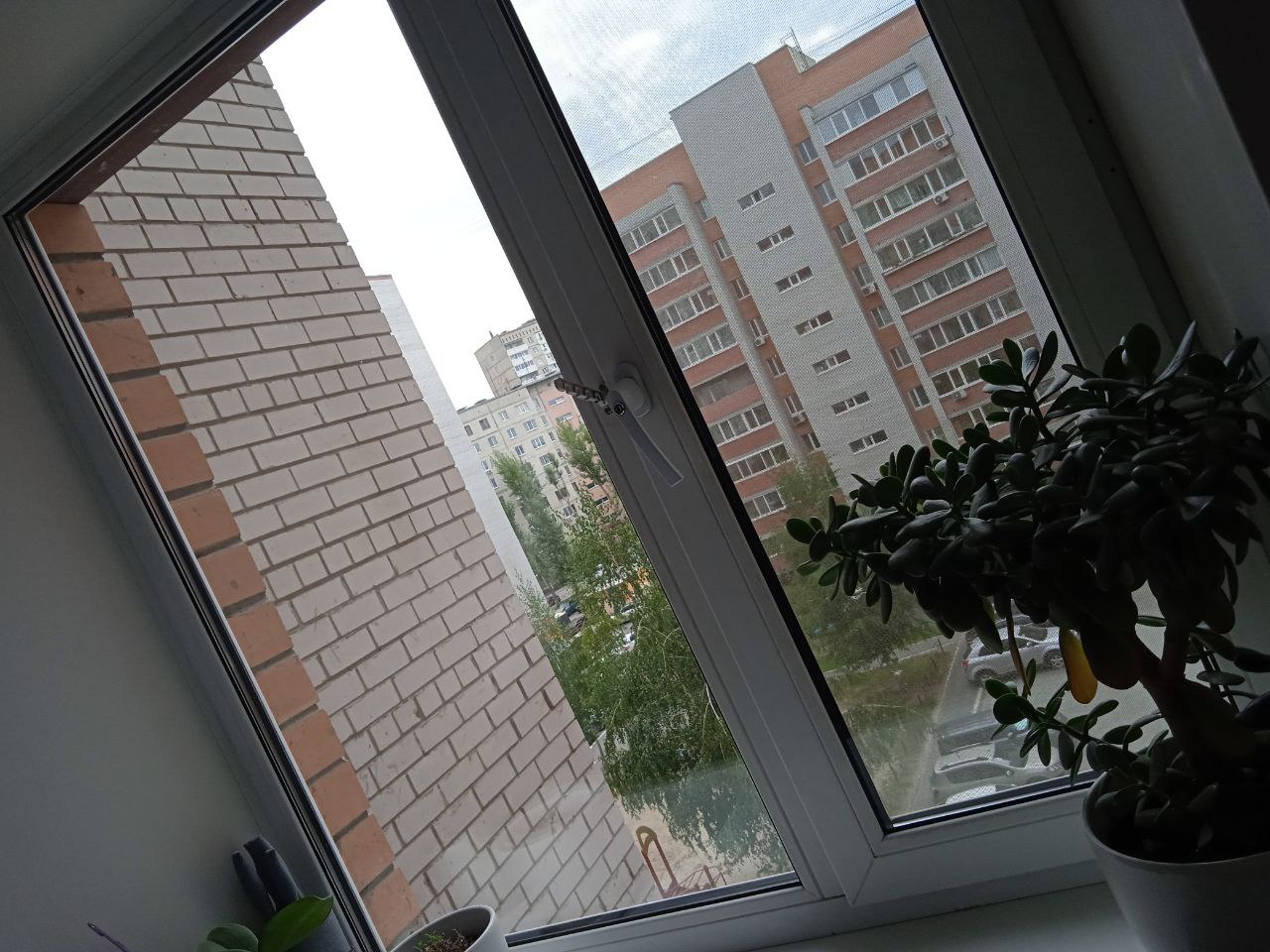 https://kolpino.delaem-okna.ru/storage/app/uploads/public/63f/331/482/63f3314825041844371864.jpg