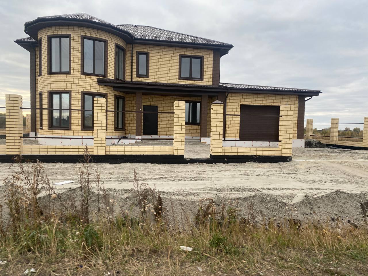 Остекление коттеджа мультифункциональными окнами